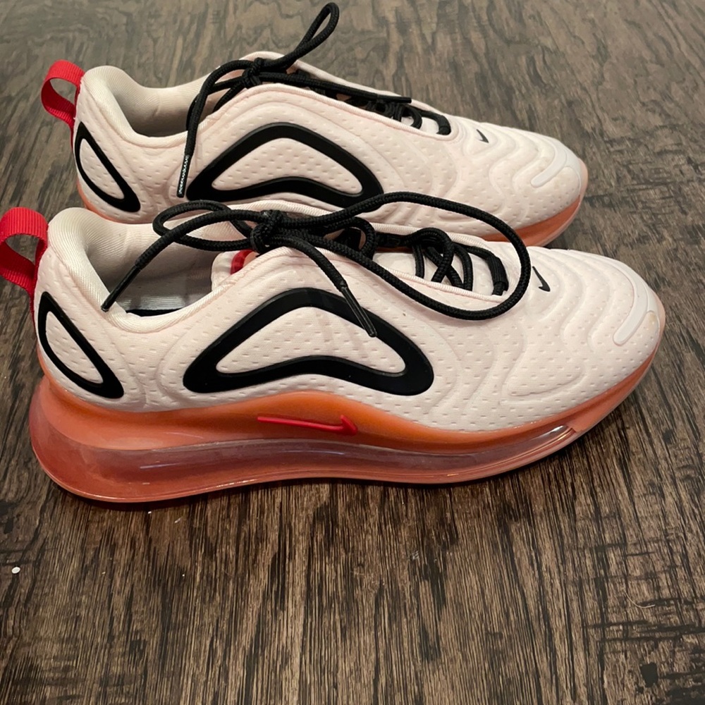 Women’s Nike Air Max